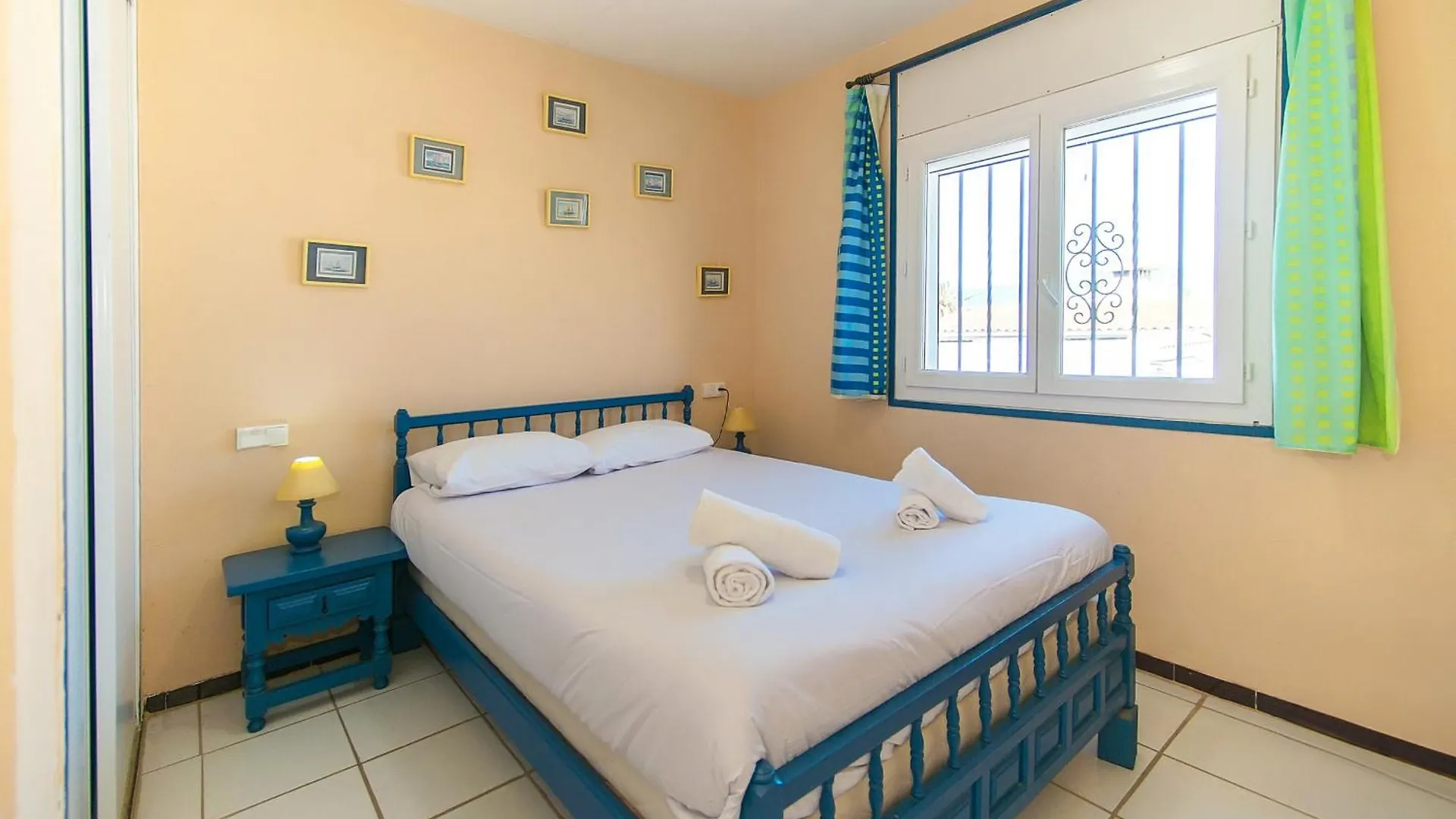 Welcs Casa 240 Emp Con Piscina Y Vista Al Canal Empuriabrava Spanien