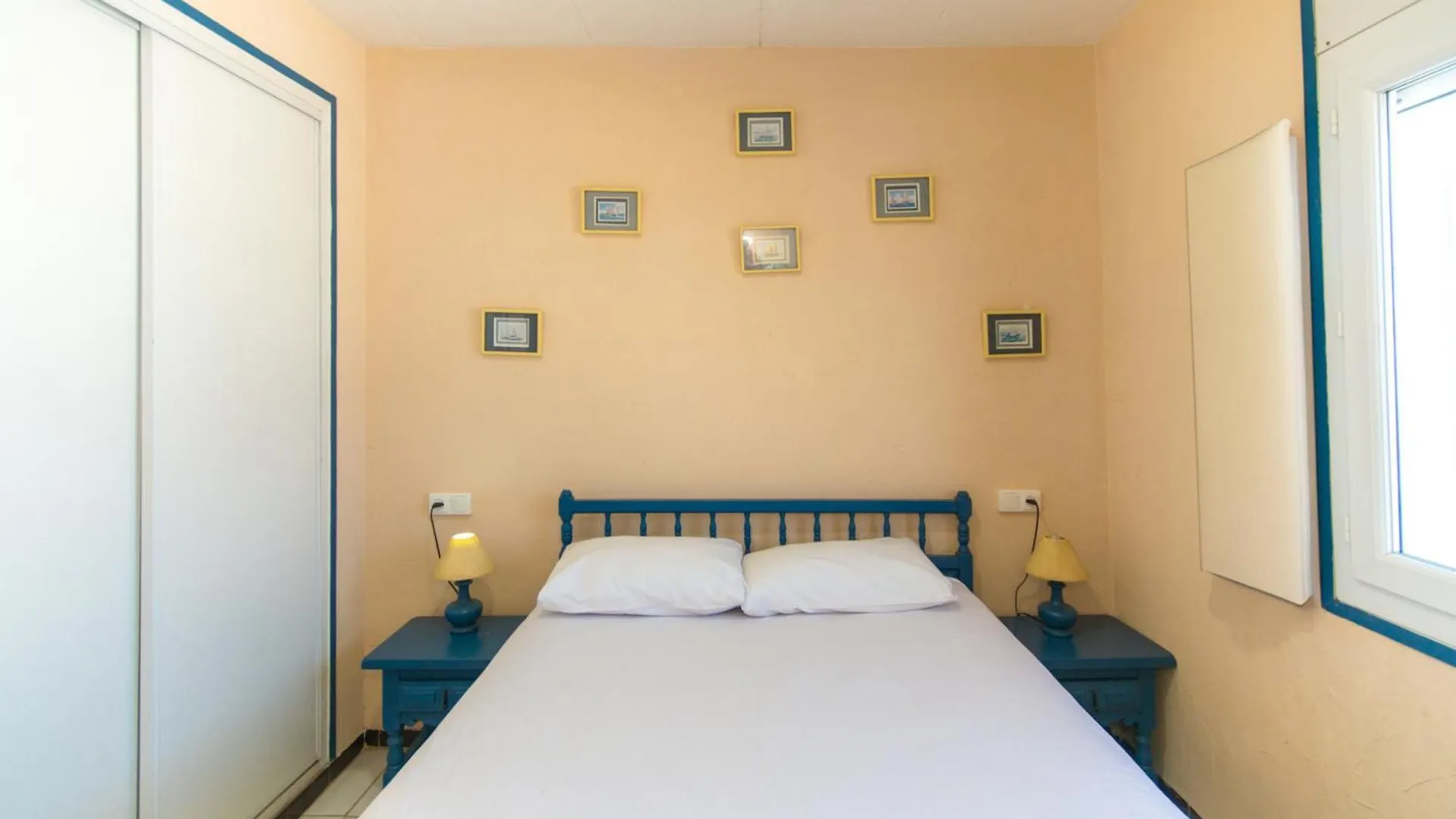 Welcs Casa 240 Emp Con Piscina Y Vista Al Canal Empuriabrava 0*,